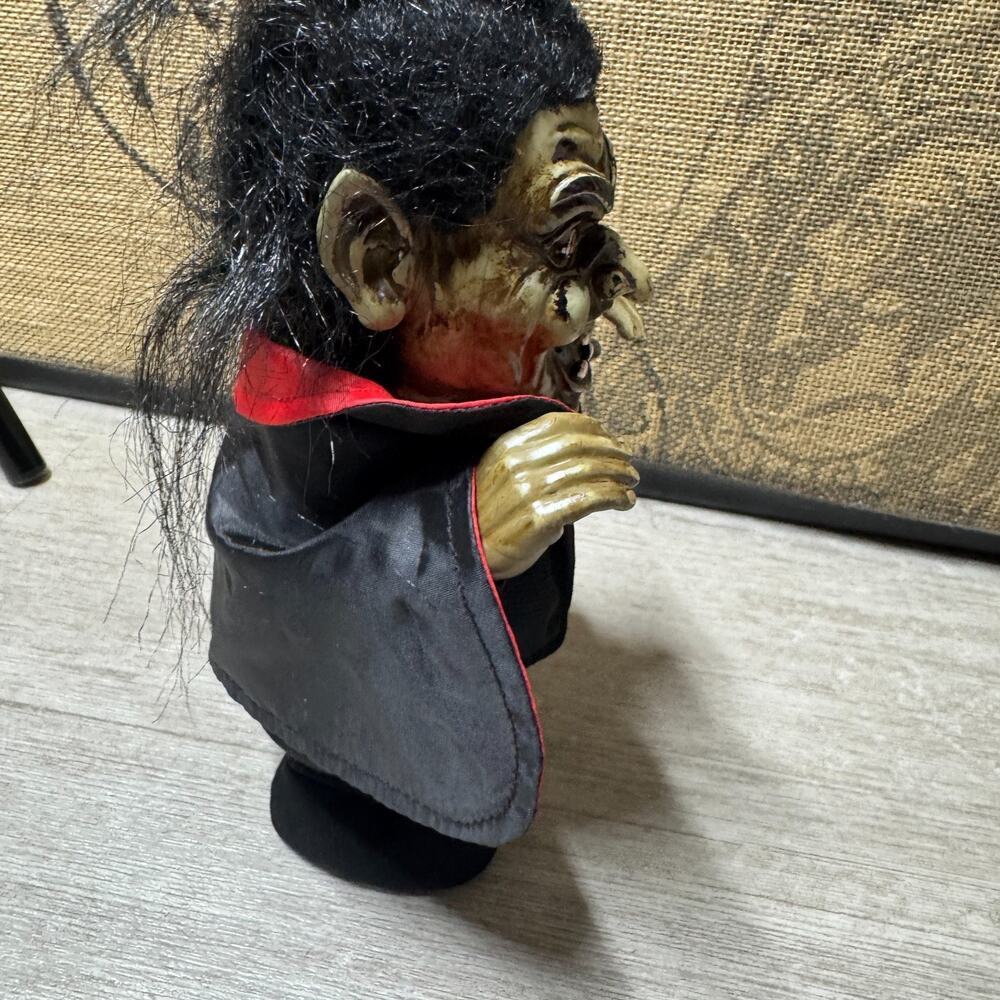 Christmas Intl. GHOULISH WALKERS 8" DRACULA Figure Halloween Decoration Troll - Picture 2 of 5